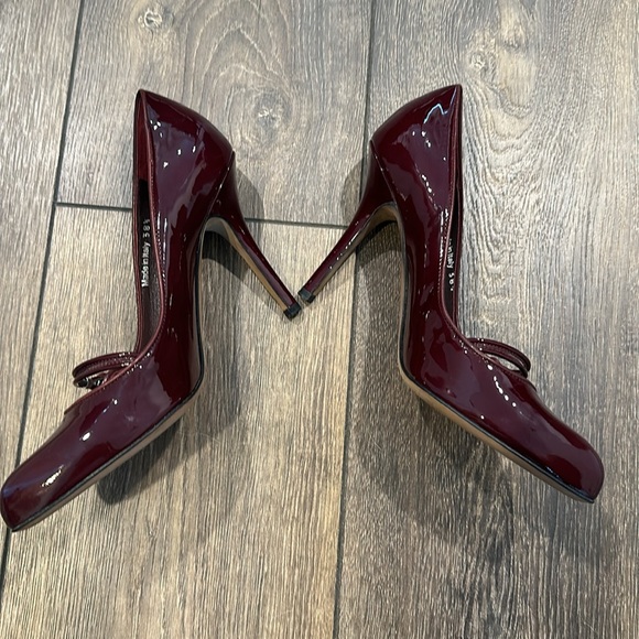 Christian Dior Authentic Cherry Red Burgundy Botton Mary Jane Heels Size 38.5 - Picture 2 of 6
